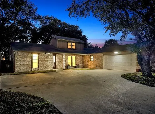 2413 Cricket Hollow Street, Corpus Christi, TX 78414