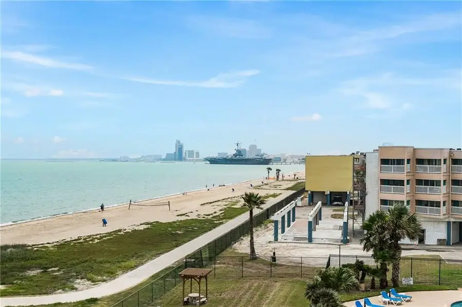 4000 Surfside Boulevard #403, Corpus Christi, TX 78402 - #3