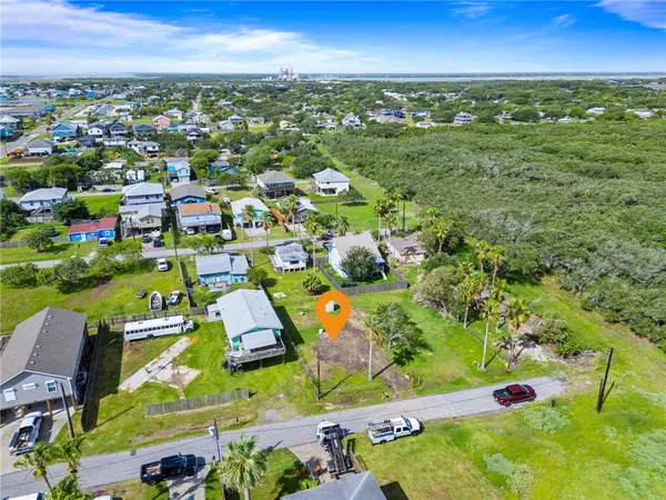 225 Riverdale Drive, Corpus Christi, TX 78418