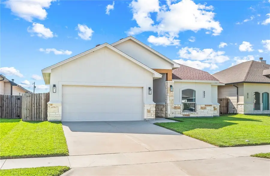 3921 Pennine Way, Corpus Christi, TX 78414 - #2