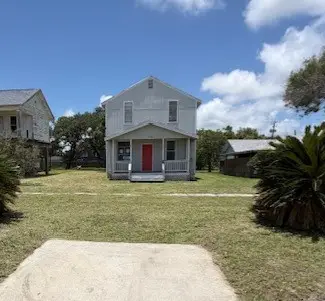 138 S Houston, Aransas Pass, TX 78336-2500 - #1