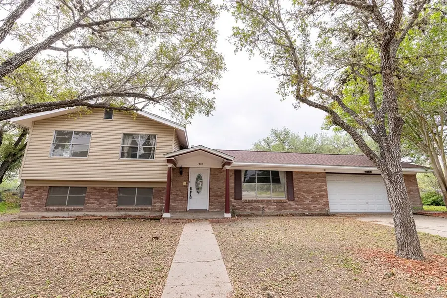 1400 Wren N, Beeville, TX 78102 - #2