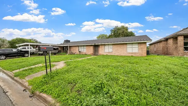 13606 River Forest Drive, Corpus Christi, TX 78410