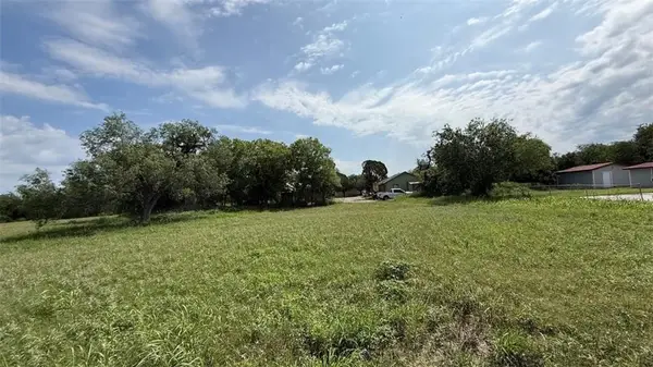1007 S Washington, Beeville, TX 78102