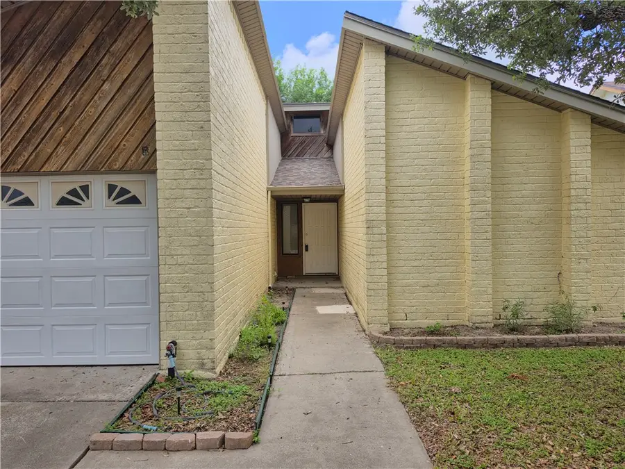 3226 Briarhurst Street, Corpus Christi, TX 78414 - #2