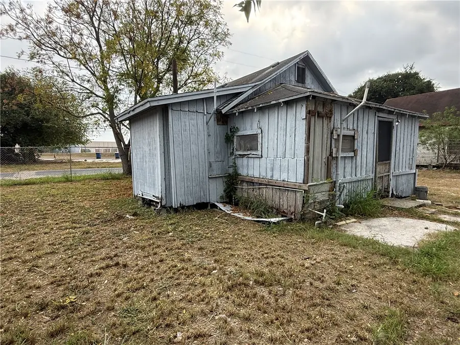 125 N Bluntzer Street, Corpus Christi, TX 78408 - #3