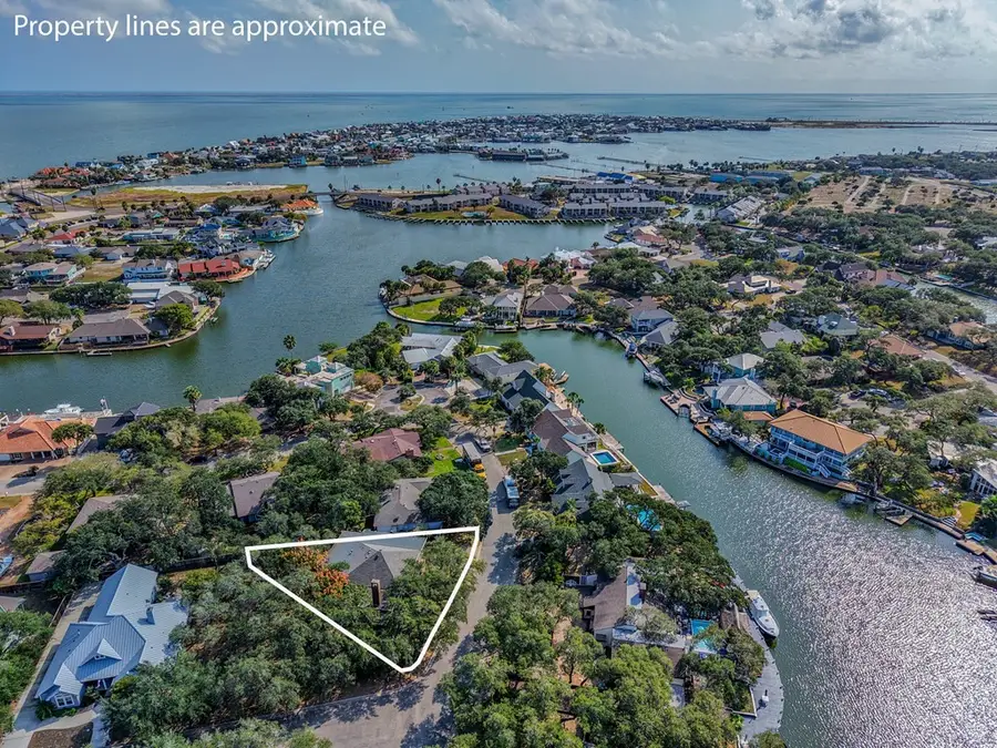 2006 Crescent Drive, Rockport, TX 78382 - #2