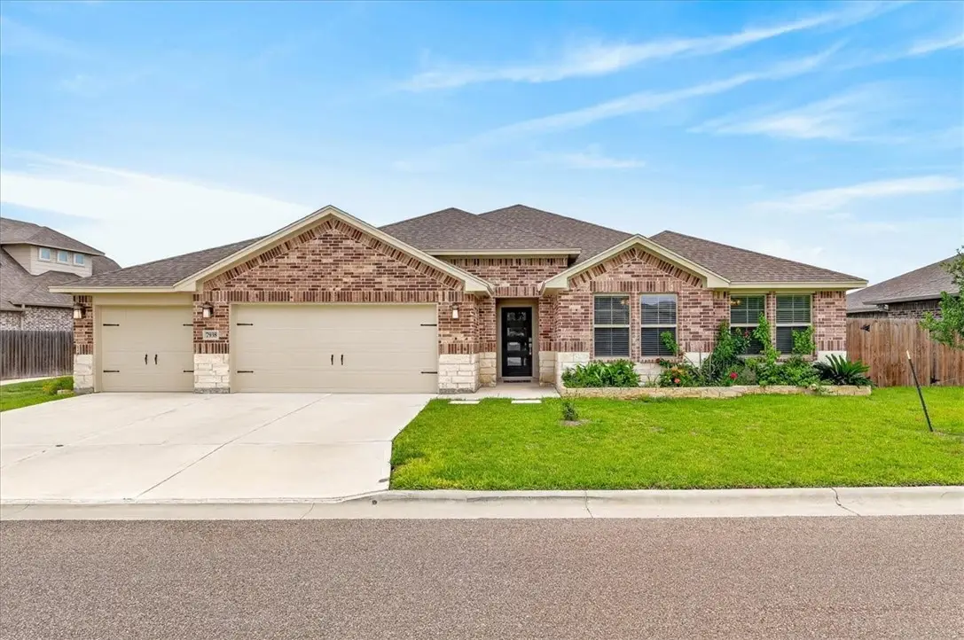 7938 Rancho Vista Boulevard E, Corpus Christi, TX 78414 - #1