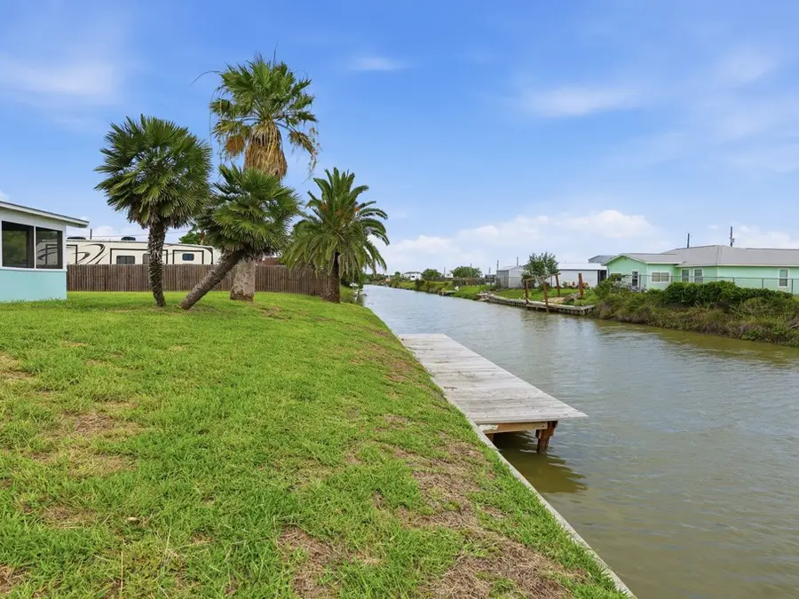 217 W Pompano, Rockport, TX 78382 - #2