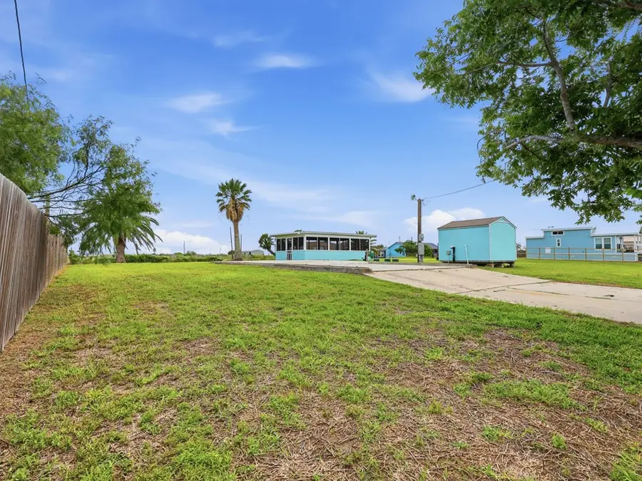 217 W Pompano, Rockport, TX 78382 - #3