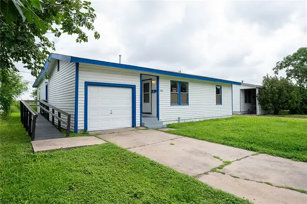 1702 Sycamore Place, Corpus Christi, TX 78416