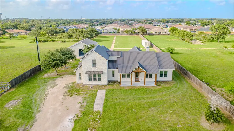 1056 Glenoak Drive, Corpus Christi, TX 78418 - #3