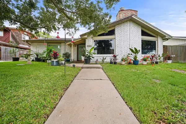 1504 Skyline Drive, Portland, TX 78374