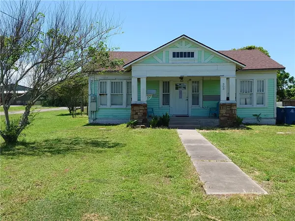 303 Elm Street, Portland, TX 78374