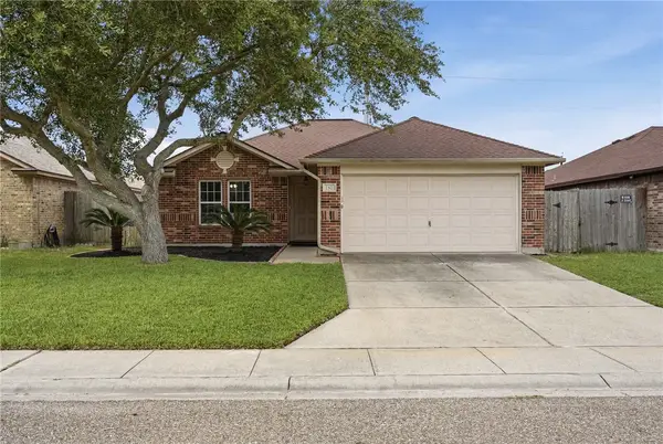 1511 Oak Landing, Aransas Pass, TX 78336