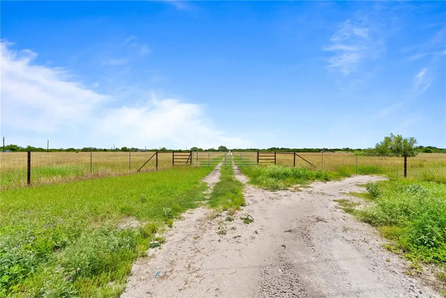 6056 Highway 44, Robstown, TX 78380 - #3