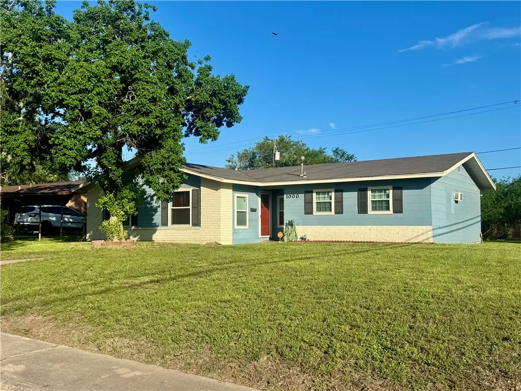 1000 E Toledo Street, Beeville, TX 78102 - #1