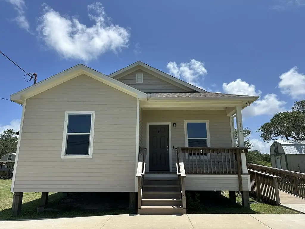1427 Sixteenth Street, Rockport, TX 78382 - #1