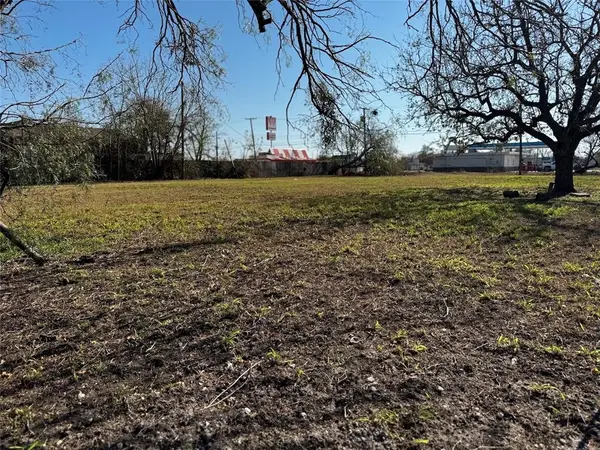 301 Kirkpatrick Street, Taft, TX 78390