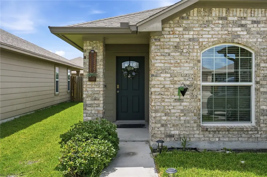 7526 Loyd Neal Drive, Corpus Christi, TX 78414 - #3
