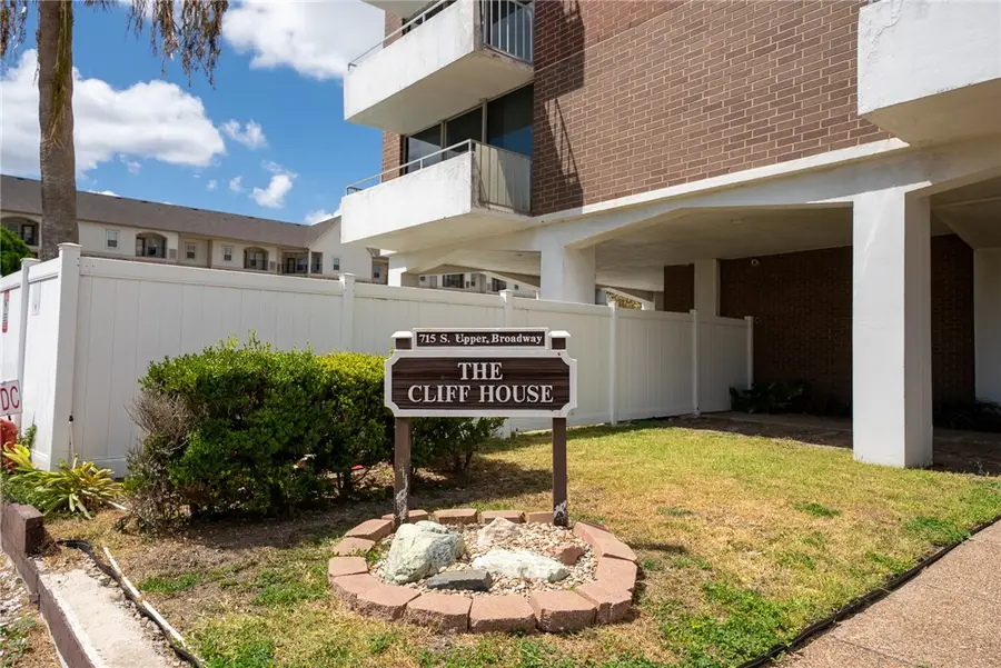 715 S Upper Broadway Street #601, Corpus Christi, TX 78401 - #2