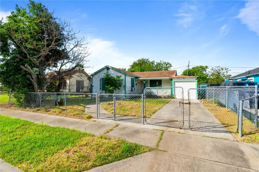 2133 Harvard Street, Corpus Christi, TX 78416 - #2