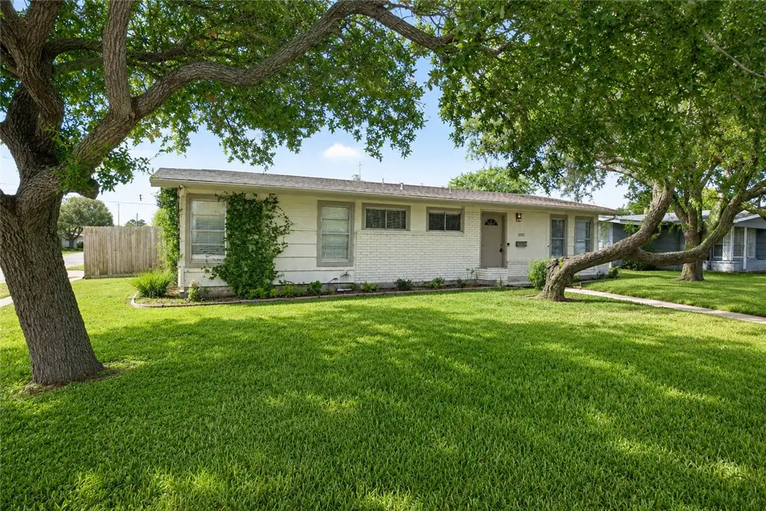 1001 Driftwood Place, Corpus Christi, TX 78411 - #1