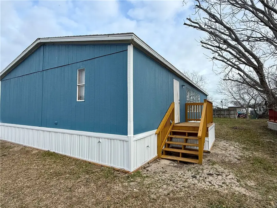 913 Grand View Street, Corpus Christi, TX 78418 - #2