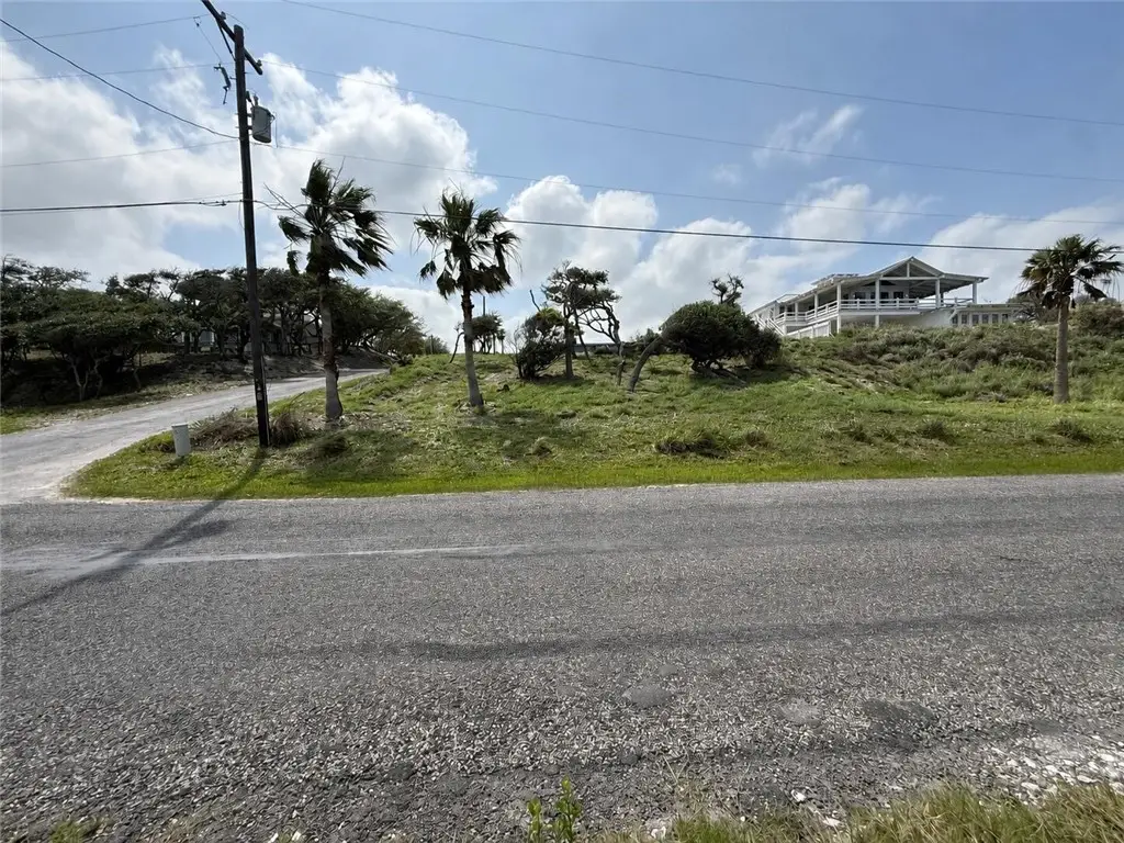 102 Bay Road, Rockport, TX 78382 - #1