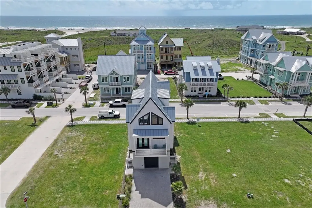 507 Sunrise Avenue, Port Aransas, TX 78373 - #1