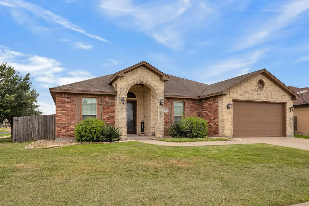 3721 Lake Mcqueeney, Robstown, TX 78380 - #1