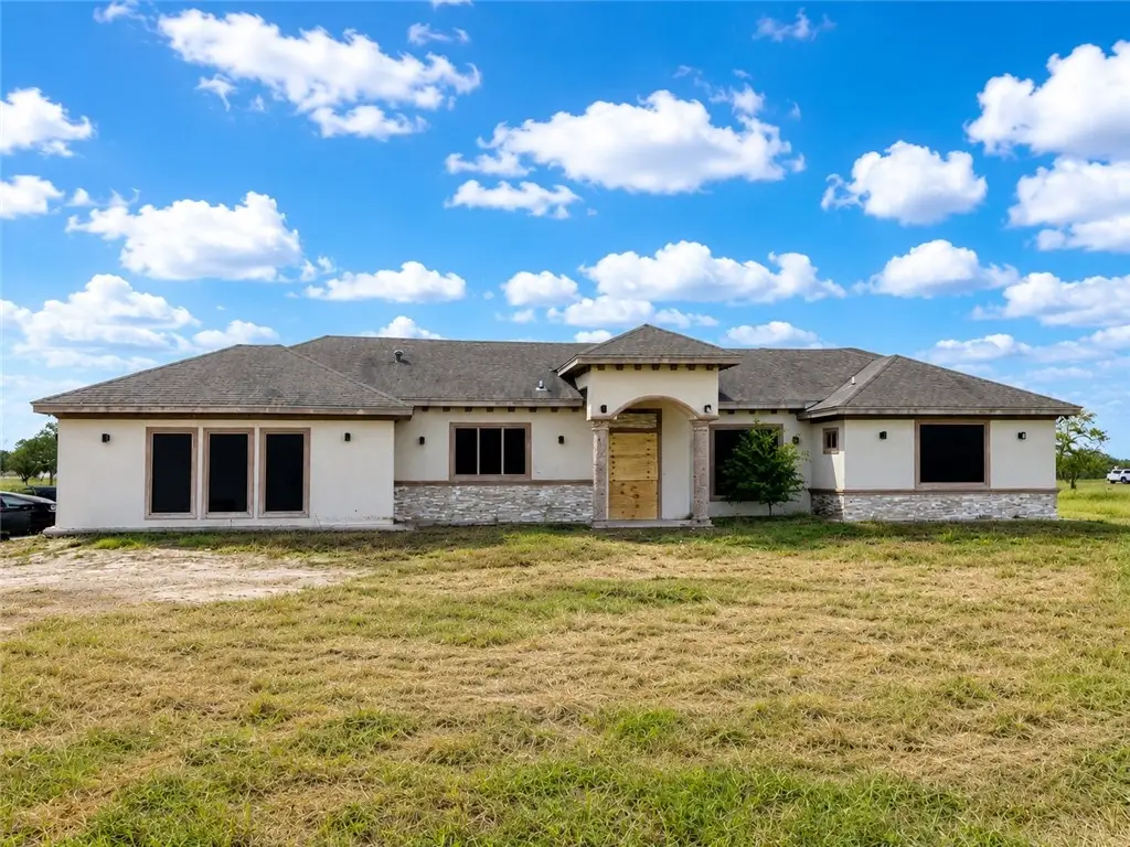 4668 N Us Highway 281, Alice, TX 78332 - #1