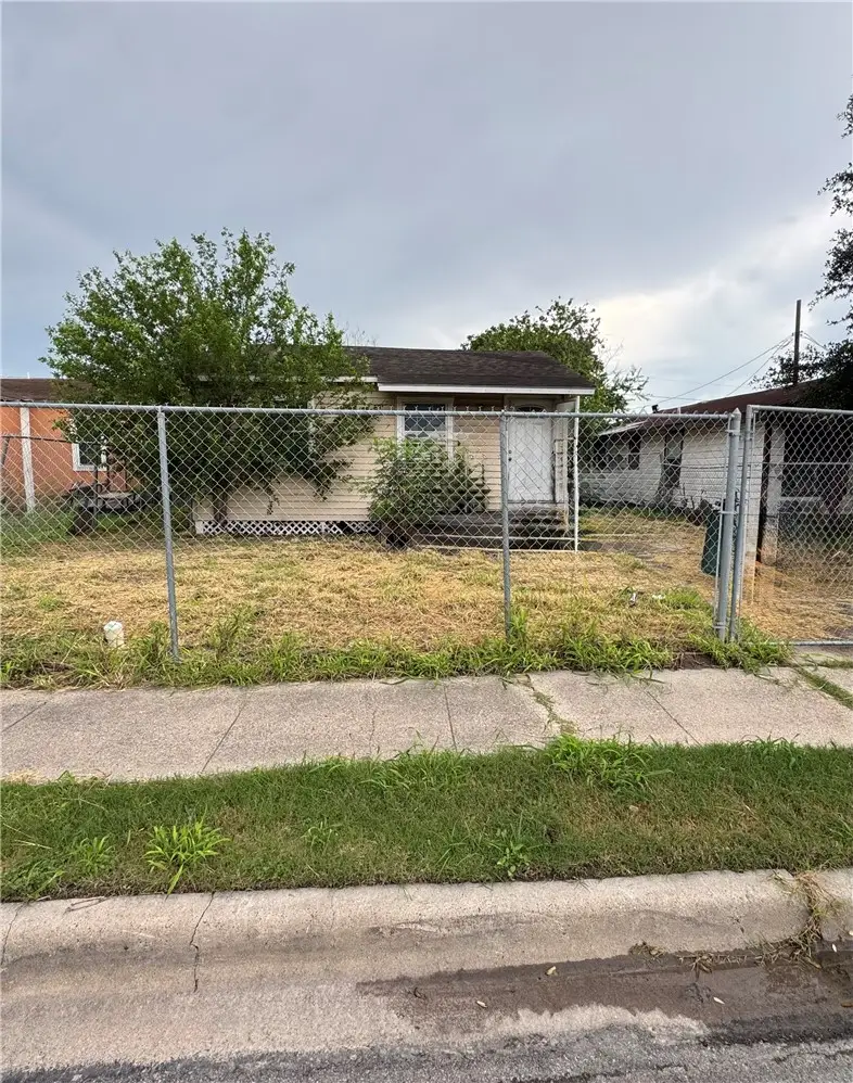 2925 Greenwood Drive, Corpus Christi, TX 78405 - #1