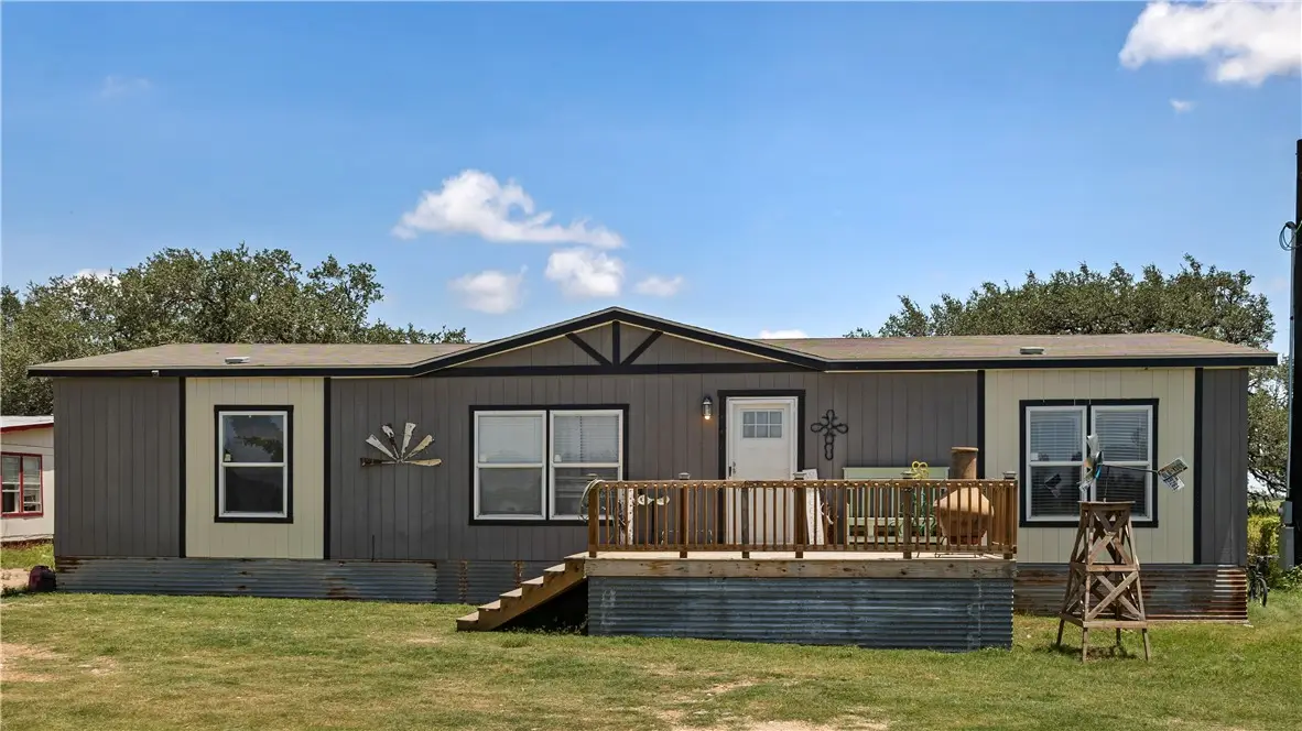490 Hernandez Road, Poteet, TX 78065 - #1