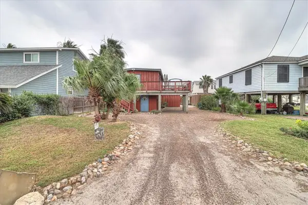 141 W White Avenue, Port Aransas, TX 78373