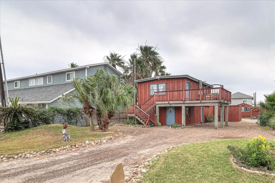 141 W White Avenue, Port Aransas, TX 78373 - #2
