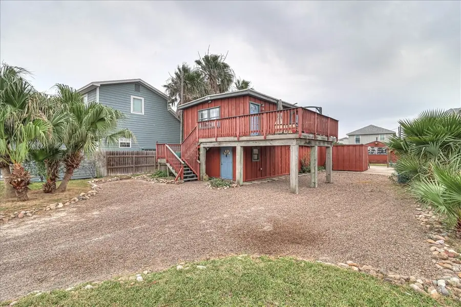 141 W White Avenue, Port Aransas, TX 78373 - #3