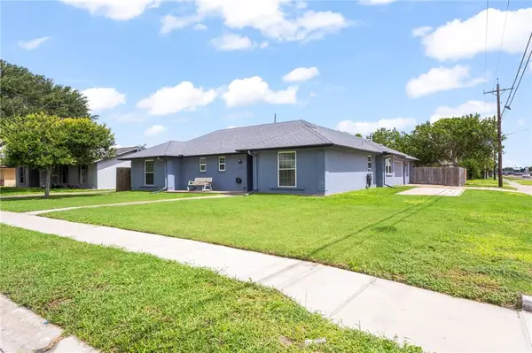 217 Carmel Drive, Portland, TX 78374
