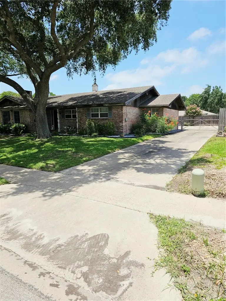 4434 Congressional Drive, Corpus Christi, TX 78413 - #2