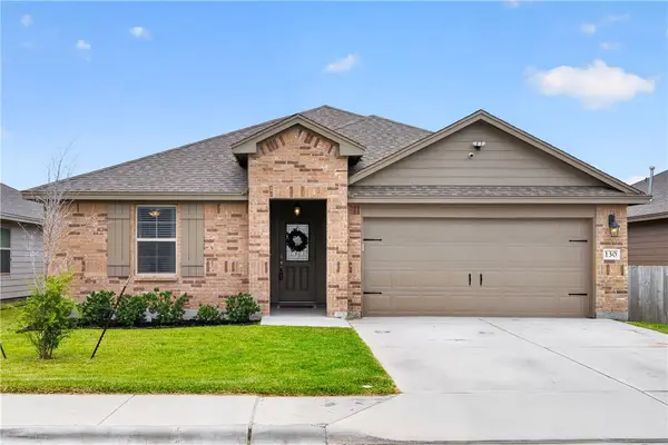 130 Donegal Street, Sinton, TX 78387