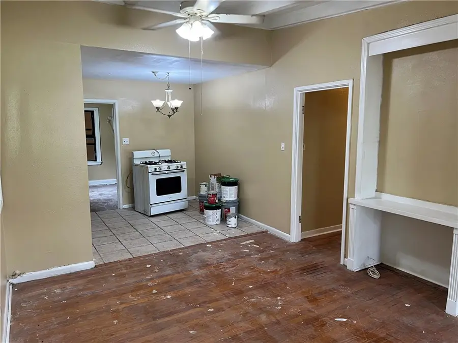 4402 Sequoia Street, Corpus Christi, TX 78411 - #2