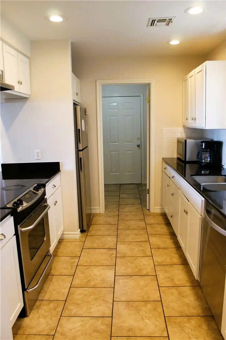 143 Lakeshore Drive, Rockport, TX 78382 - #3