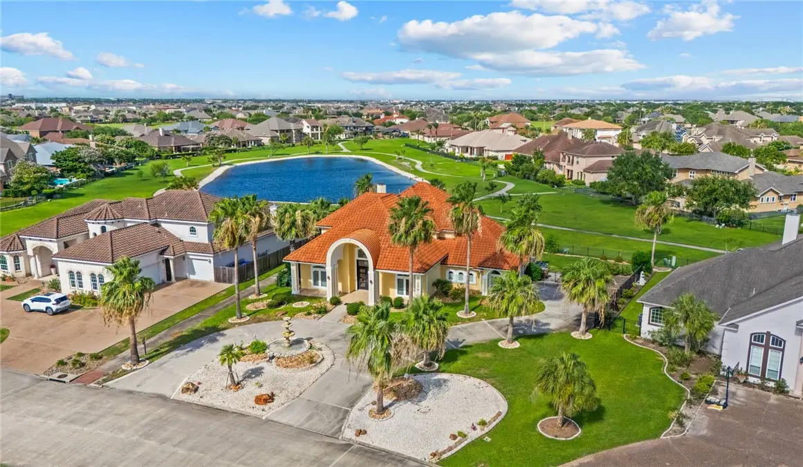 28 W Bar Le Doc Drive, Corpus Christi, TX 78414 - #1