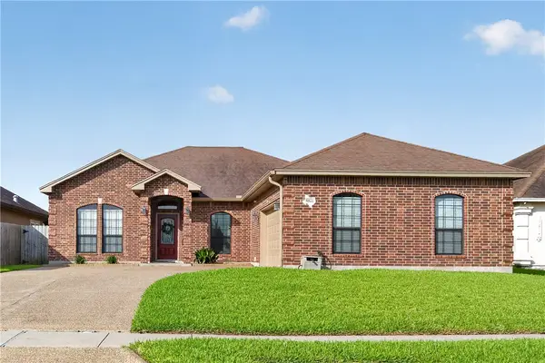 6821 Jets Court, Corpus Christi, TX 78414