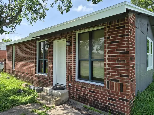 1409 Buenos Aires Street, Corpus Christi, TX 78417