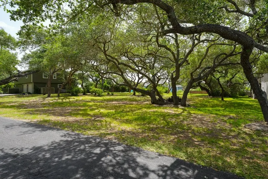 9 Bahama Street, Rockport, TX 78382 - #2