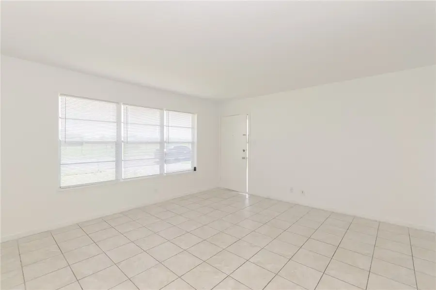 4310 Schanen Boulevard, Corpus Christi, TX 78413 - #2