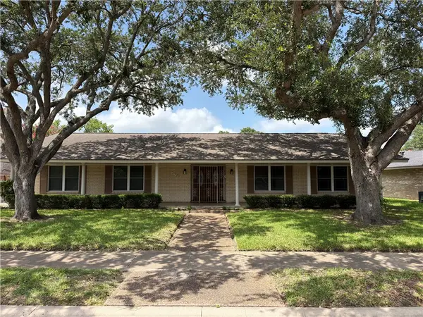 4302 Pecan Valley Drive, Corpus Christi, TX 78413