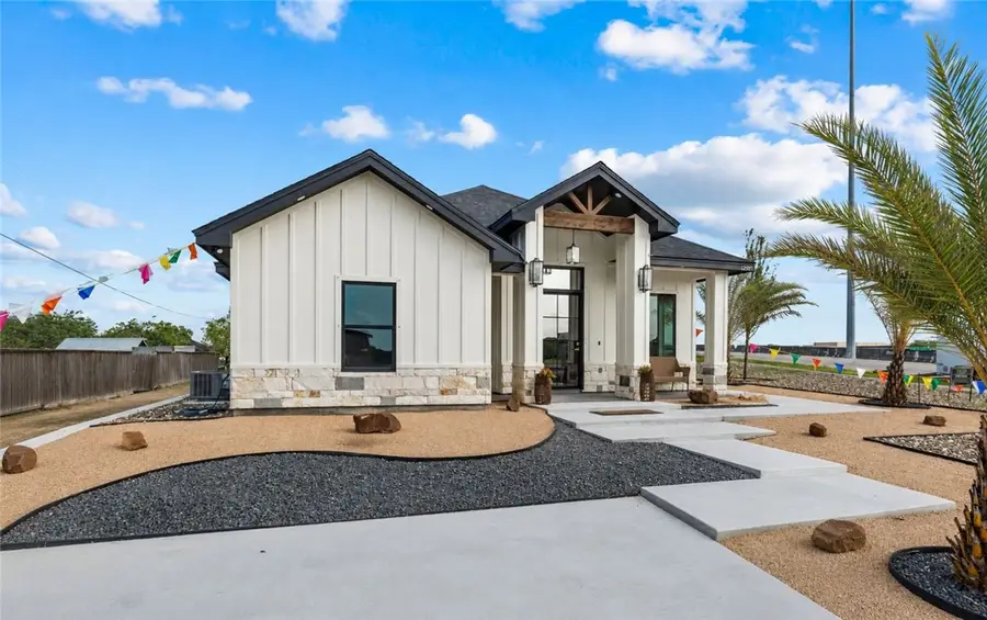 12921 E Elliff Street, Corpus Christi, TX 78410 - #2