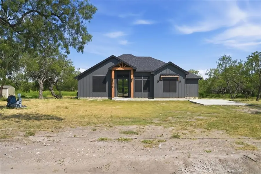 416 Stephens Loop, Mathis, TX 78368 - #2